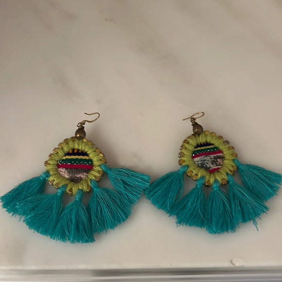 Jewelry - Tassel earrings